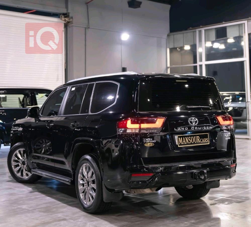 تويوتا لاندكروزر